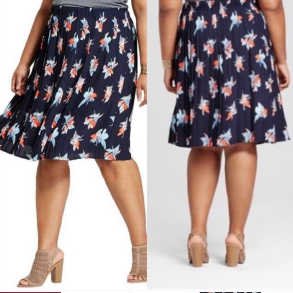 Ava & Viv Pleated Navy Full Circle Skirt